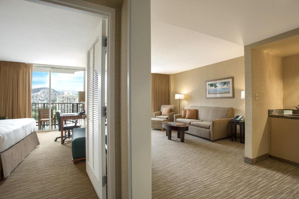 Suite with Mountain View interior